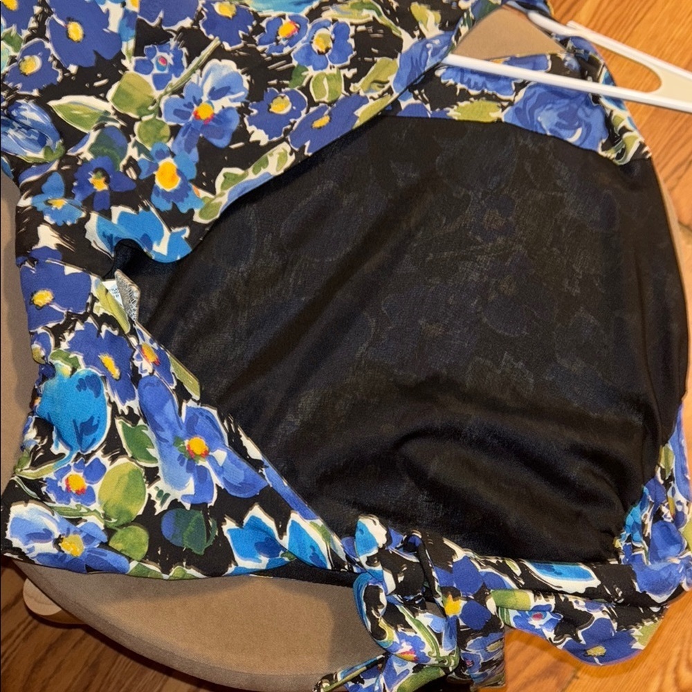 Zara Blue Asymmetrical Sleeveless Tank Top - Picture 3 of 5